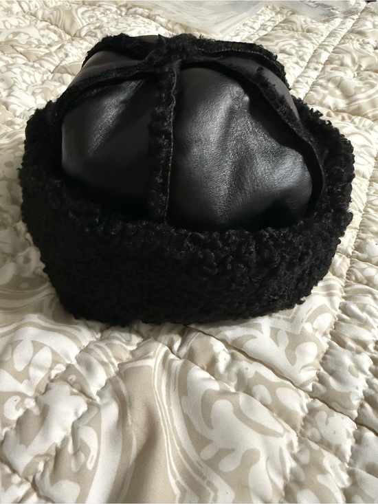 Zara Black Shearling-Trim Bucket Hat - Women Medium main image 4